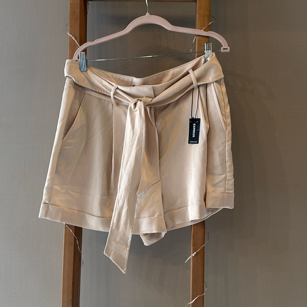 SATIN SHORT